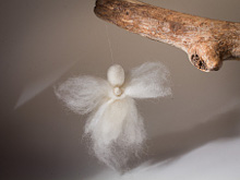 Bild: Foto eines dekorativen Engels aus Filz